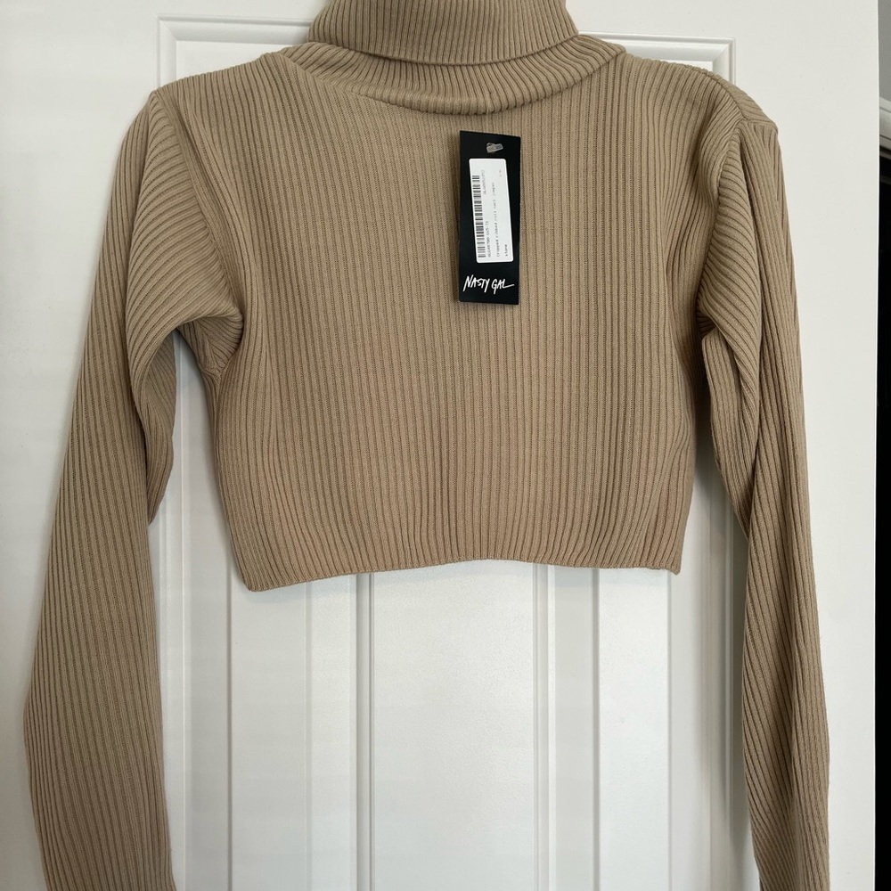 Sweater crop top